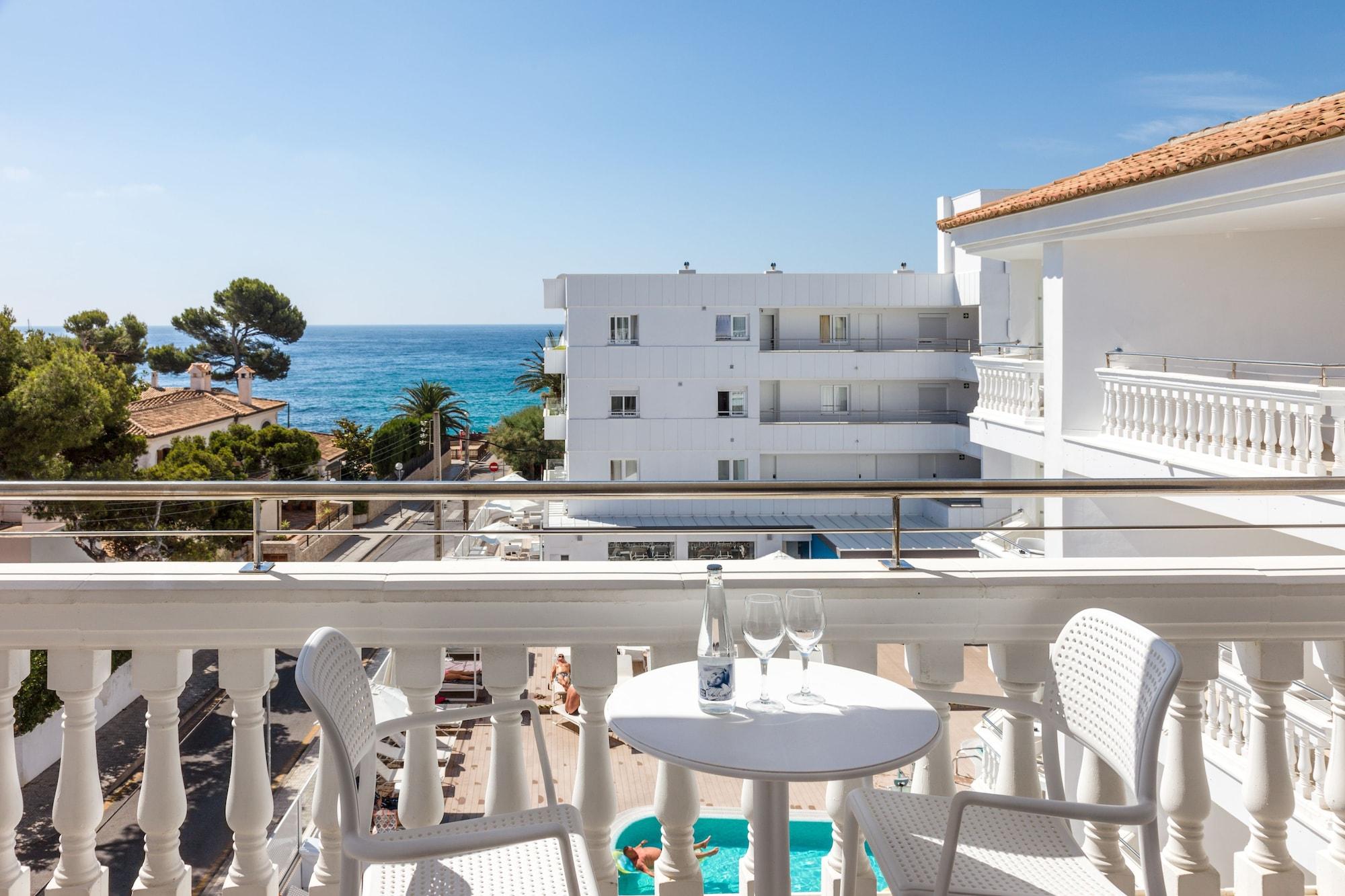 Welikehotel Triton Beach (Adults Only) Cala Ratjada  Exterior foto