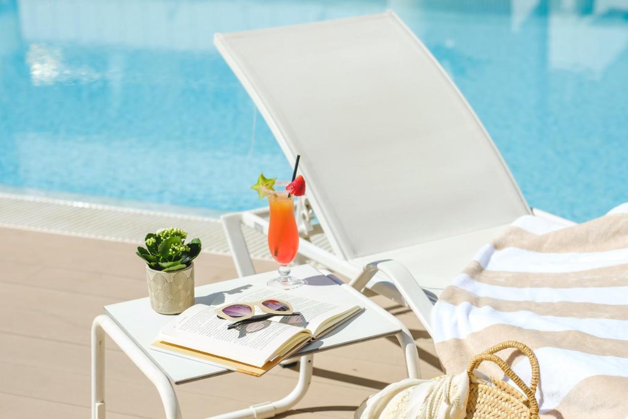 Welikehotel Triton Beach (Adults Only) Cala Ratjada  Exterior foto
